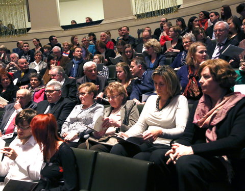 Uitreiking onderscheidingen 2012/2013 voor onderwijs, onderzoek en maatschappelijke en wetenschappelijke dienstverlening-38851