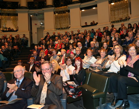 Uitreiking onderscheidingen 2012/2013 voor onderwijs, onderzoek en maatschappelijke en wetenschappelijke dienstverlening-38870