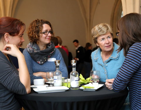 Onthaalontbijt voor nieuwe UGent medewerkers, aangenomen tijdens de periode van 31 oktober 2013 tot en met 20 november 2013-3893