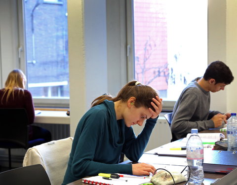 Blokken in de bibliotheek van de faculteit Rechtsgeleerdheid-39089