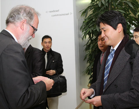 Ondertekening financieel akkoord tussen UGent en Koreaanse partners i.v.m. branch campus in Incheon (Zuid-Korea)-3912