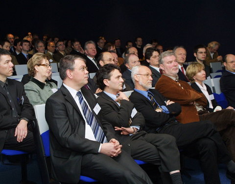 Opening cleanrooms op campus Ardoyen-39226