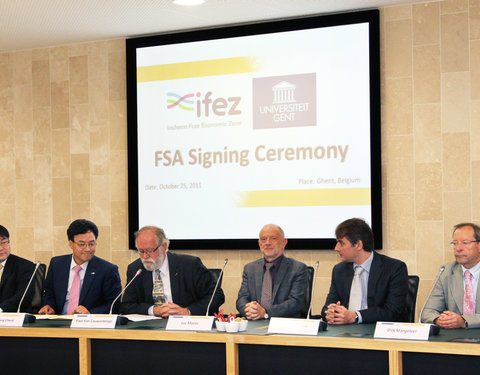 Ondertekening financieel akkoord tussen UGent en Koreaanse partners i.v.m. branch campus in Incheon (Zuid-Korea)-3923