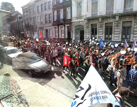 Studenten van UGent, HoGent en Arteveldehogeschool manifesteren voor kwaliteitsvol onderwijs en tegen onderfinanciering-41374