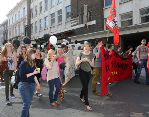 Studenten van UGent, HoGent en Arteveldehogeschool manifesteren voor kwaliteitsvol onderwijs en tegen onderfinanciering-41377