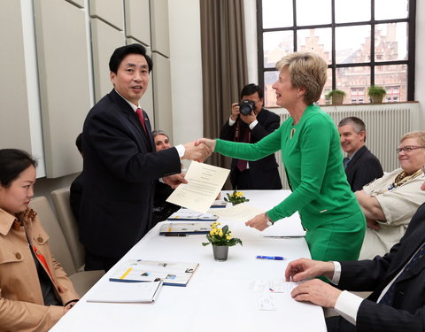 Ondertekening verlenging samenwerkingsakkoord met Sichuan University-41411