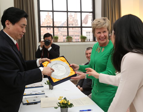 Ondertekening verlenging samenwerkingsakkoord met Sichuan University-41413