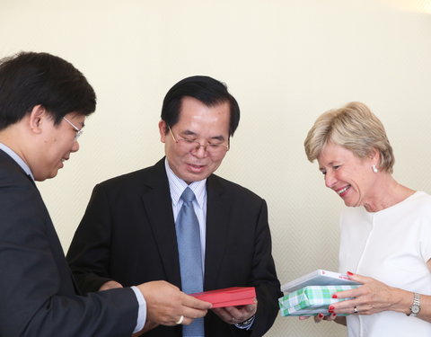 Ontmoeting delegatie Hué University (Vietnam)-42734