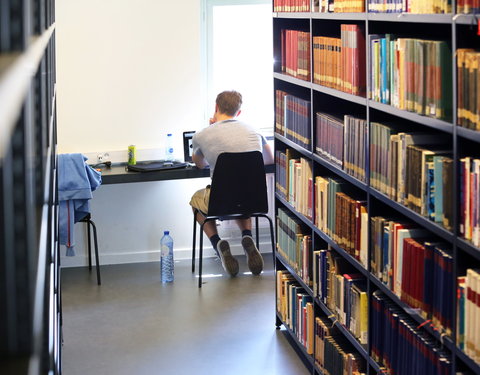 Blokken in de faculteitsbibliotheek Letteren en Wijsbegeerte-42818