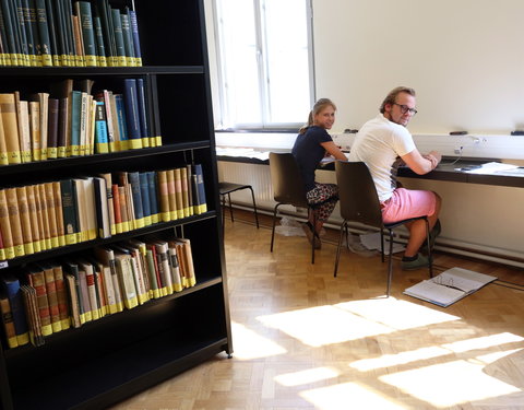 Blokken in de faculteitsbibliotheek Letteren en Wijsbegeerte-42824