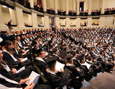 Proclamatie 2013/2014 faculteit Diergeneeskunde -44001