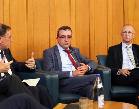 6de editie van 'The Flanders Informal Summit in Ghent' met debat over uitdagingen voor de universiteiten en wetenschappelijk ond