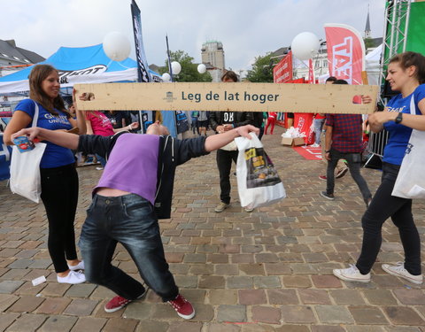 Student Kick-off 2014, actie 'Leg de lat hoger'-45069