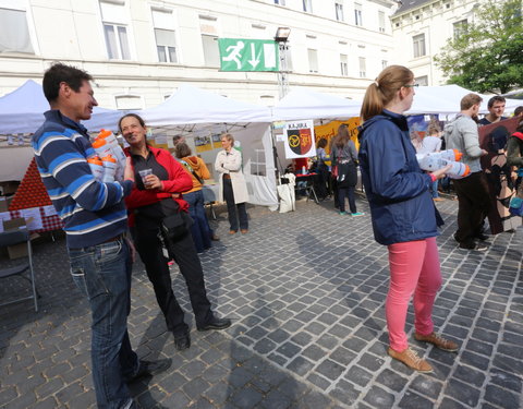 Student Kick-off 2014, actie 'Leg de lat hoger'-45094