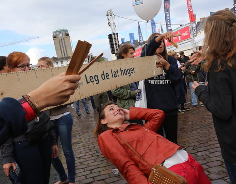 Student Kick-off 2014, actie 'Leg de lat hoger'-45104