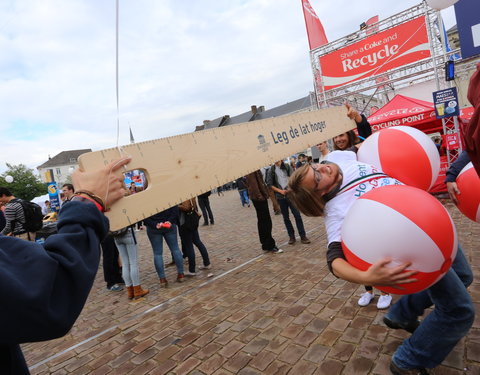 Student Kick-off 2014, actie 'Leg de lat hoger'-45122