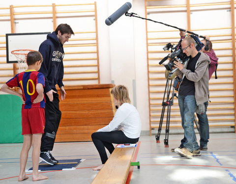 In basisschool De Boomgaard testen studenten LO kinderen in het kader van het Vlaams SportKompas-45562