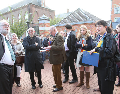 Voorstelling en inwandeling van UGentPassage (themawandeling langs elf plaatsen die de relatie tussen stad, universiteit en same