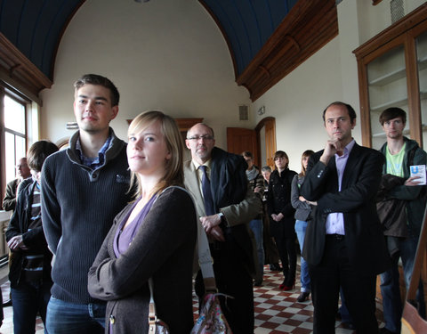 Voorstelling en inwandeling van UGentPassage (themawandeling langs elf plaatsen die de relatie tussen stad, universiteit en same