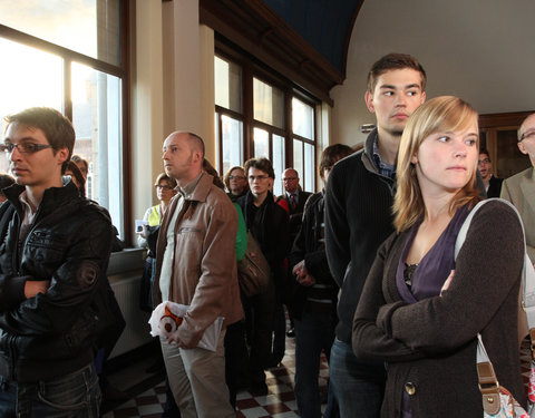 Voorstelling en inwandeling van UGentPassage (themawandeling langs elf plaatsen die de relatie tussen stad, universiteit en same