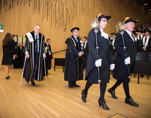 Proclamatie 2013/2014 faculteit Economie en Bedrijfskunde-45736