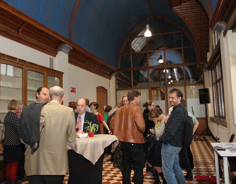 Voorstelling en inwandeling van UGentPassage (themawandeling langs elf plaatsen die de relatie tussen stad, universiteit en same