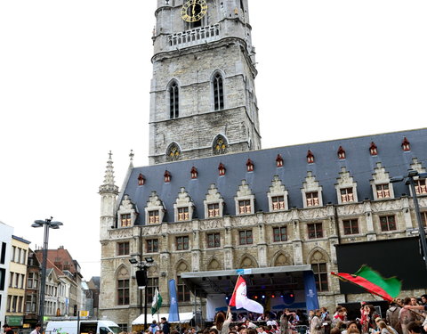 FK Beiaardcantus 2014 op Sint-Baafsplein-45926