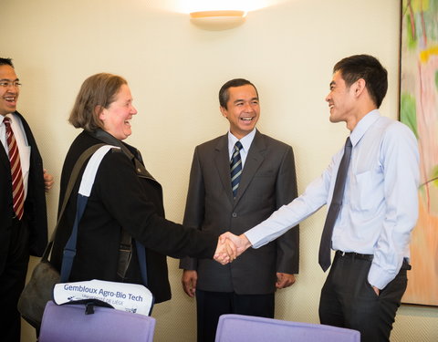 Ondertekening overeenkomst met Indonesische delegatie-46480