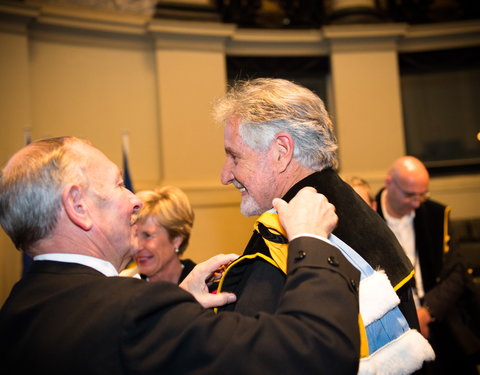 Uitreiking institutioneel eredoctoraat-47153