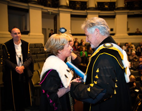 Uitreiking institutioneel eredoctoraat-47155