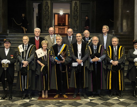 Uitreiking institutioneel eredoctoraat-47175