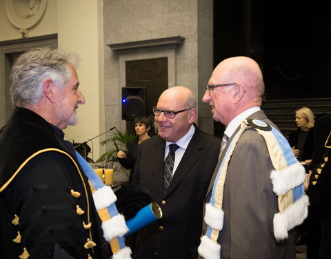 Uitreiking institutioneel eredoctoraat-47176