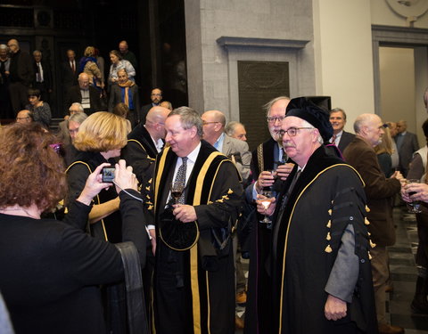 Uitreiking institutioneel eredoctoraat-47178