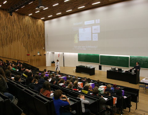 Kinderuniversiteit 'Licht'-48318