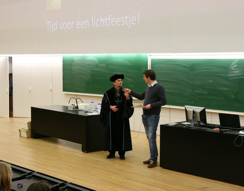 Kinderuniversiteit 'Licht'-48320