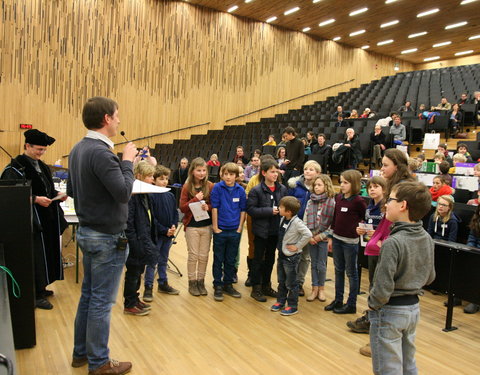 Kinderuniversiteit 'Licht'-48323