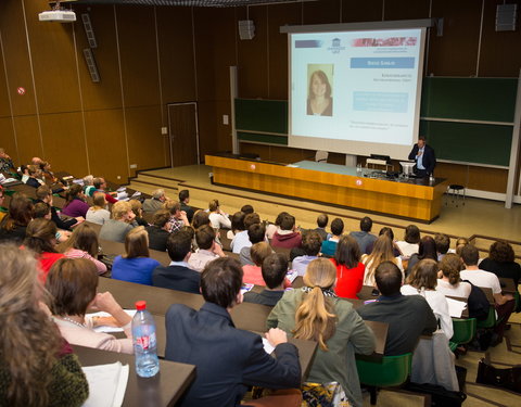 5de editie StudentenOnderzoekSymposium (SOS) georganiseerd door StuGG (Studentenraad Geneeskunde en Gezondheidswetenschappen)-51