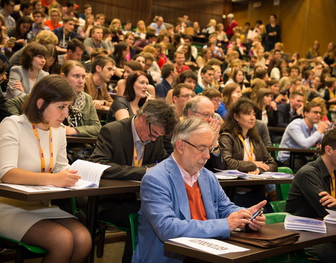 5de editie StudentenOnderzoekSymposium (SOS) georganiseerd door StuGG (Studentenraad Geneeskunde en Gezondheidswetenschappen)-51