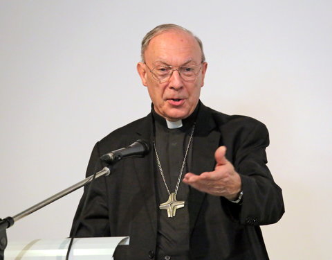 Queteletcollege met Mgr. Léonard