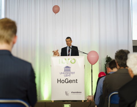 UGent, HoGent en ILVO openen een gemeenschappelijke onderwijs- en onderzoeksvarkensstal-52276