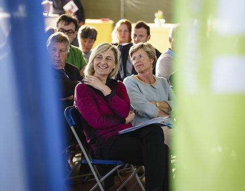 UGent, HoGent en ILVO openen een gemeenschappelijke onderwijs- en onderzoeksvarkensstal-52286