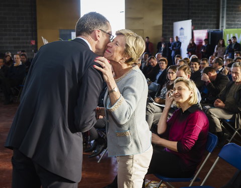 UGent, HoGent en ILVO openen een gemeenschappelijke onderwijs- en onderzoeksvarkensstal-52296