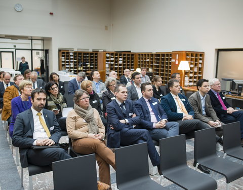 Bezoek parlementsleden aan Boekentoren-52842