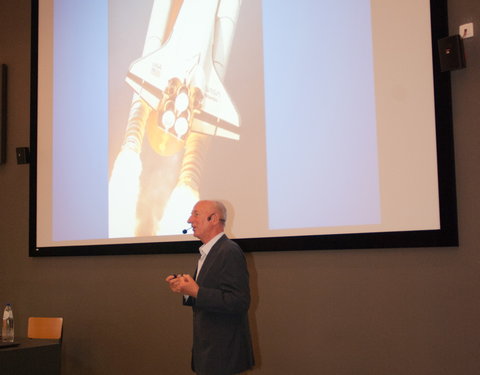 Alumnibezoek aan UGent-volkssterrenwacht Armand Pien-53288