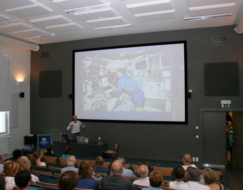 Alumnibezoek aan UGent-volkssterrenwacht Armand Pien-53324