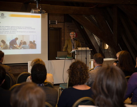 Bezoek Vereniging van Samenwerkende Nederlandse Universiteiten (VSNU) aan de UGent-54189