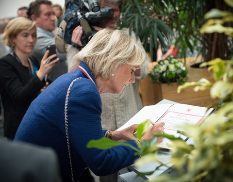 Bezoek H.K.H. Prinses Astrid aan VIB en UGent MS-onderzoeksprojecten-55571