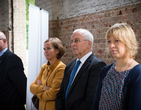 Eerstesteenlegging nieuwe schoolgebouw van de International School of Ghent (ISG) aan De Pintelaan-57256