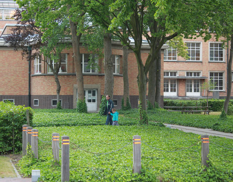 Kinderuniversiteit 'Groeit chocolade aan de bomen?'-5871