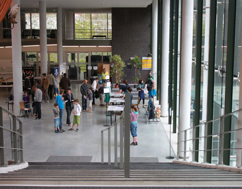 Kinderuniversiteit 'Groeit chocolade aan de bomen?'-5890